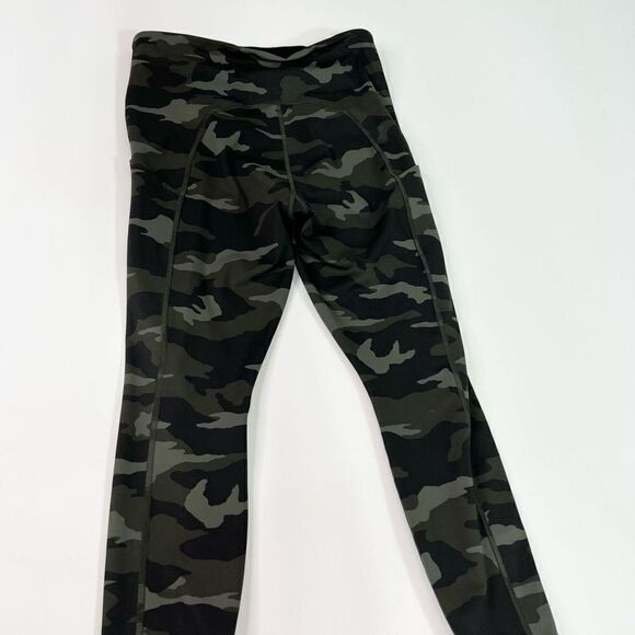 Athleta Camo Contender 7/8 Powerlift Tight Womens small Leggings Activewear - Picture 9 of 10